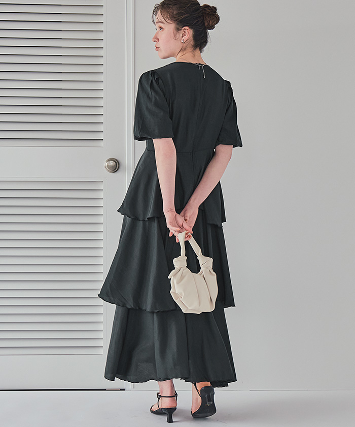 【タグ付き新品】 ティアードワンピース size44 定価17,600円 小さいサイズ 総柄カシュクールティアードワンピース 低身長さん