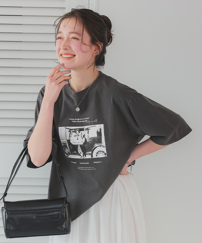 ハグオーワー フォトプリントTシャツ 美品 - メルカリ