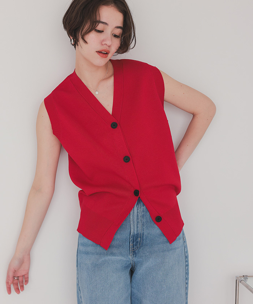 【新品未使用タグ付き】ベージュ Vネック ベスト ボタン付き セール☆2490円→990円 ベスト レディース Vネック 前開き