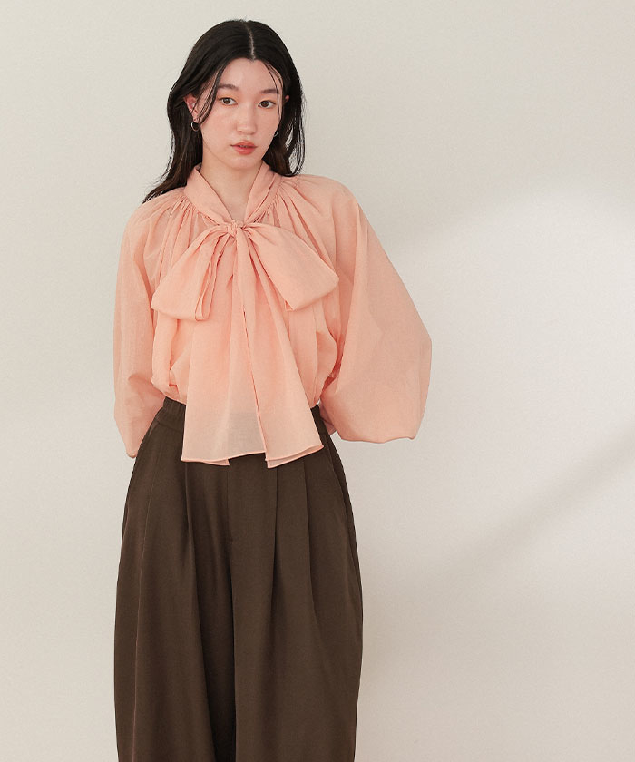 Lourmarin リネン素材ボウタイブラウス Lourmarin リネン素材ボウタイブラウス