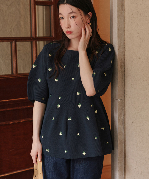 フラワー刺繍ペプラムニットトップス通販｜レディース