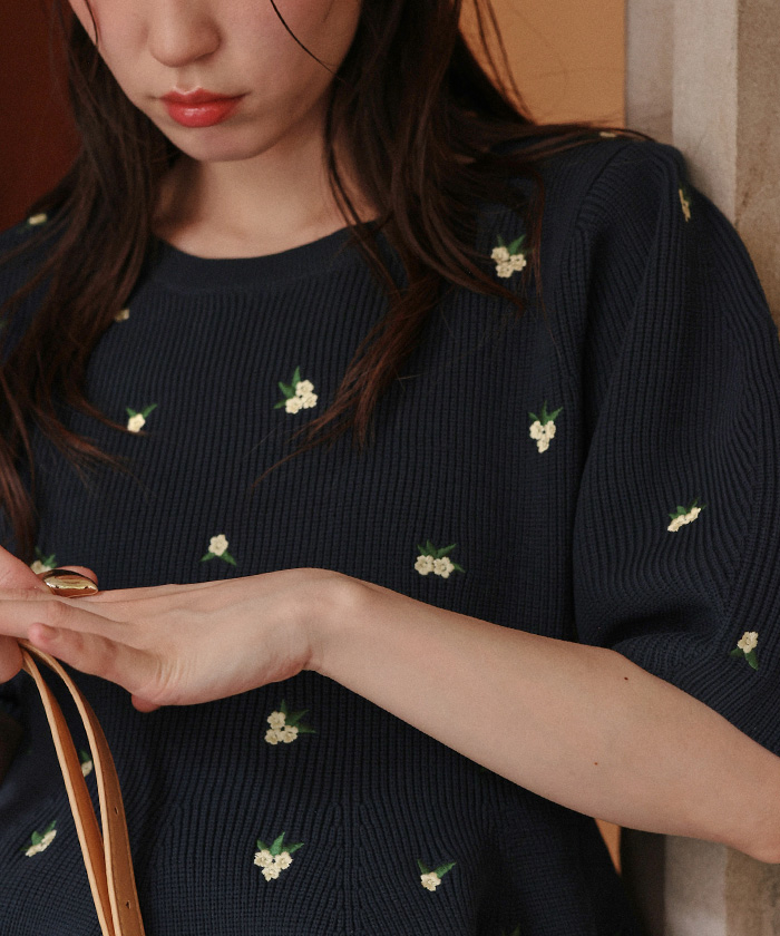 フラワー刺繍ペプラムニットトップス通販｜レディース